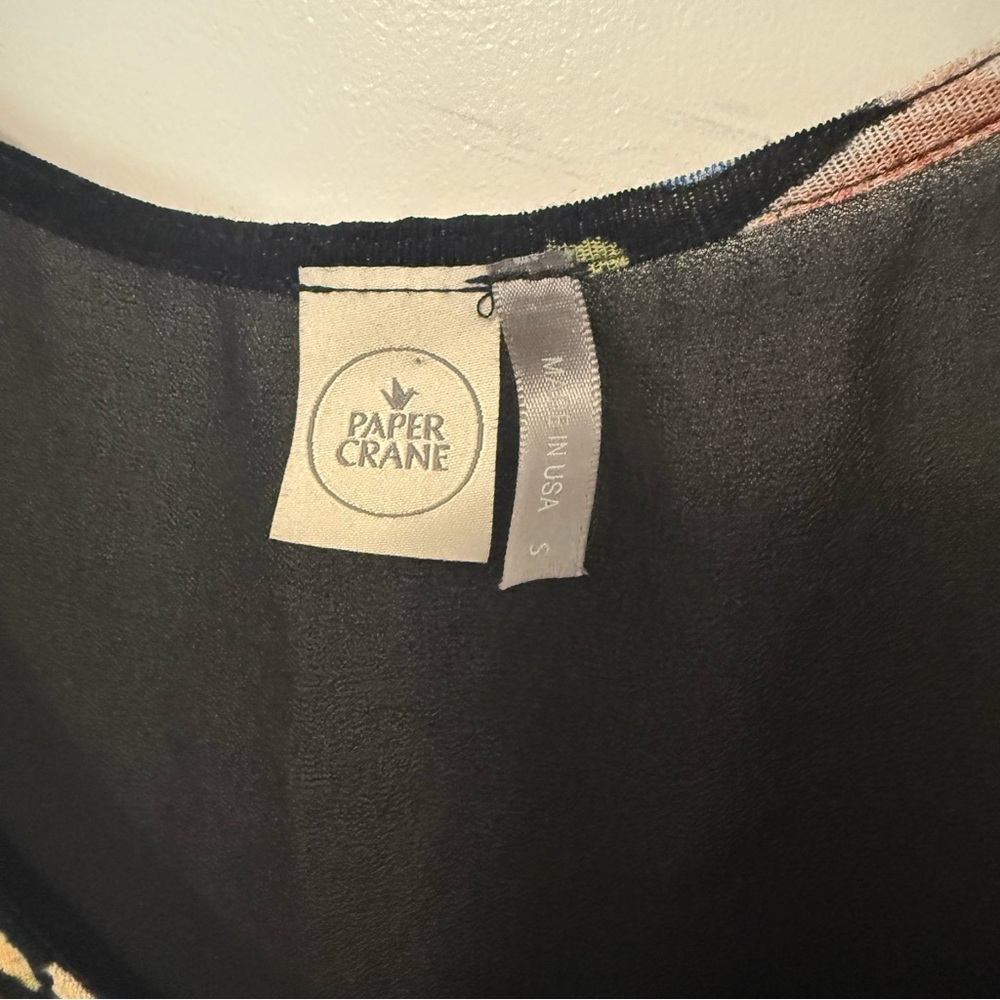 Paper Crane Black Floral Tank Top - Picture 3 of 6